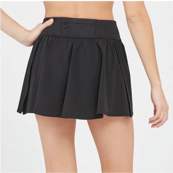 Spanx Get Moving Skort 2X EUC - Picture 2 of 8